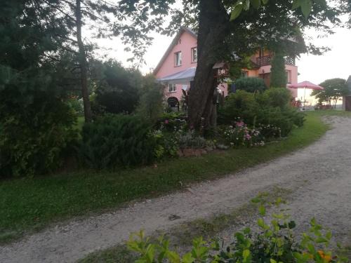Burniszki Casa | Agroturystyka u Basi śniadanie wliczone w cenie