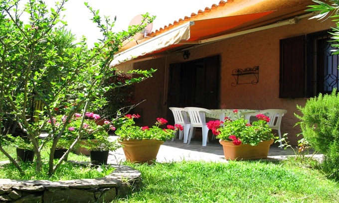Agrustos Villa | Villa Agrustos a 400 metros del mar