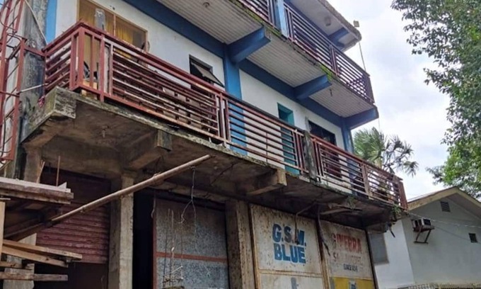 Coron Town Proper Cabina | Aguinaldos Home-Stay 3 storey bldg located in town proper, walking distance.