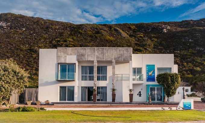 L'Agulhas Hotel | Agulhas Ocean House