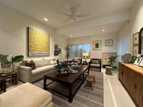Bukit Damansara Casa | Ahaus 28 Damansara Height 8-10pax