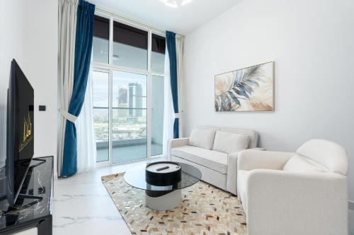 Al Barsha Apartamento | Ahlan HH - Stylish Apartment in Opalz Tower with Sofa Bed and Premium Amenities
