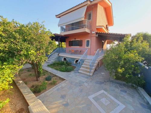 Egira Apartamento | Aigeira Seafront Vacation Home 0 floor