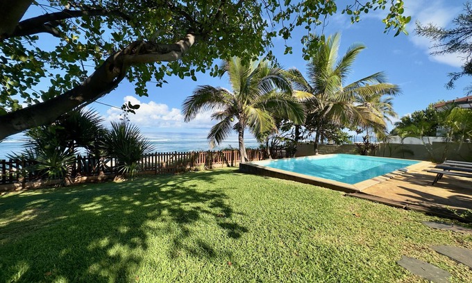 Grand Fond Villa | Aigue-marine - Villa Pieds Dans L'eau Avec Piscine à Grand-fond, Saint-gilles