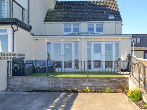 Stranraer Casa | Ailsa Craig View