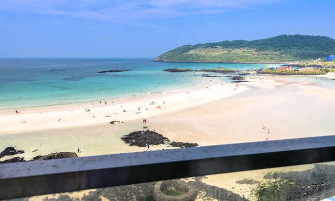 Jocheon Hotel | Aimi Jeju Beach Hotel