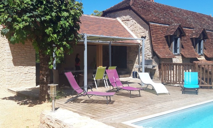 Saint-Medard-de-Presque Villa | Air-conditioned Quercy cottage with heated pool and jacuzzi.