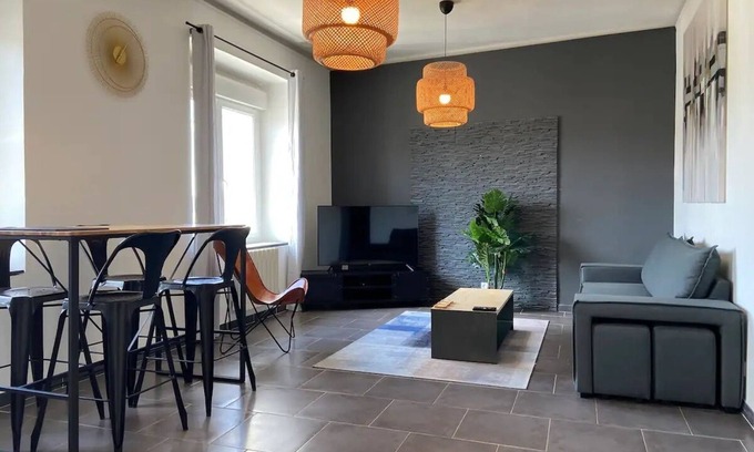 Morieres-les-Avignon Apartamento | Air-conditioned apartment near the center