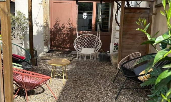 Morieres-les-Avignon Casa | air conditioned house industrial loft near avignon