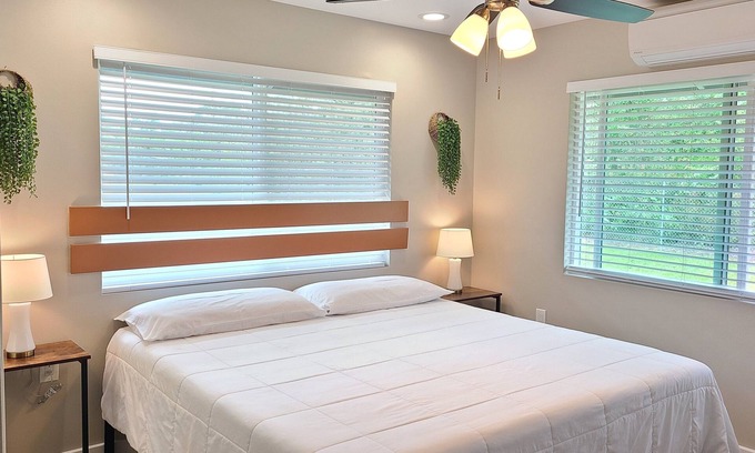 Keaau Casa | Air Conditioned 2 Bedrooms 1 Bath Apartment, fine decorated, Free Laundry in HPP