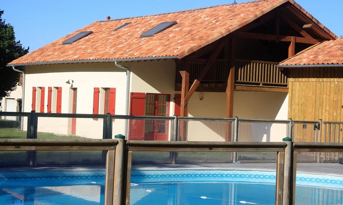 Saint-Gor Cabaña | Cabaña climatizada para 8 personas con piscina climatizada en el corazón del bosque de las Landas