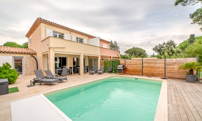 Plage de la Garonnette Casa | casa con aire acondicionado, vista al mar playa de arena 150 m piscina privada climatizada 7x4 m