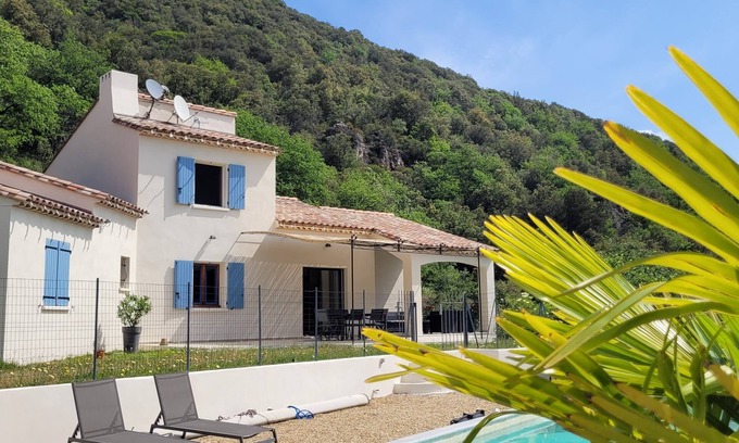 Roquedur Casa | Air-conditioned house with swimming pool in the Cévennes