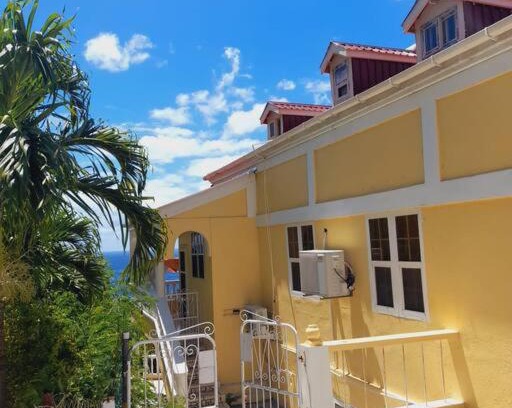 Giraudel Apartamento | Air Conditioned House With Ocean And Garden View