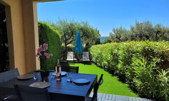 La Nartelle Apartamento | Air-conditioned studio, terrace, garden, swimming pool, beach 300 metres Ste Maxime Var83