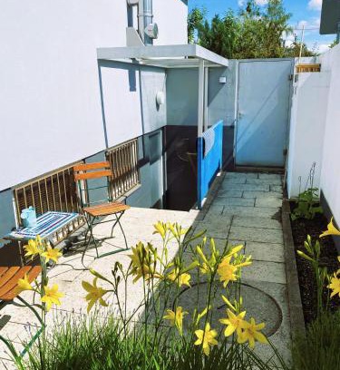 Furstenried-West Apartamento | AirB33 Apartment Munich privat with little terrace