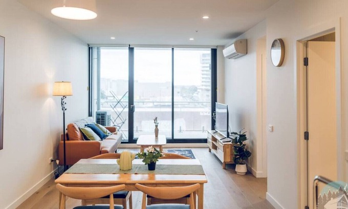 Carnegie Apartamento | Aircabin | Carnegie | Modern | 2 Beds Apt Parking