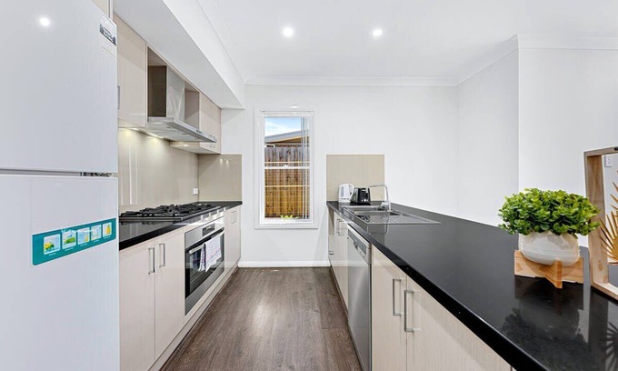Norwest Casa | Aircabin - Norwest - Luxury Lovely - 4 Beds House