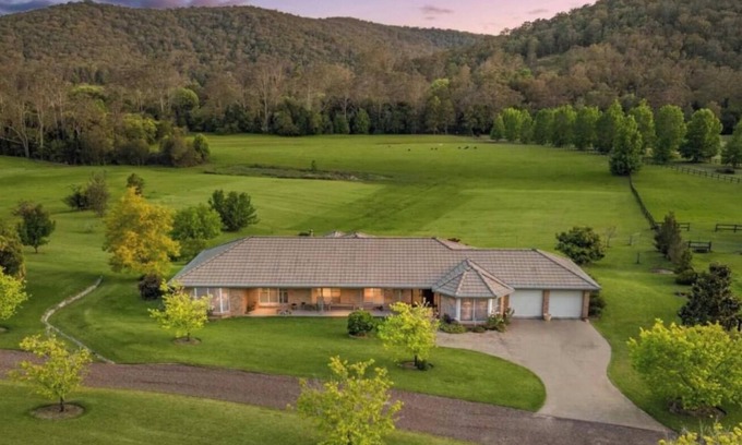 Wyong Creek Casa | Aircabin - Wyong Creek - Comfy Rural Retreat House