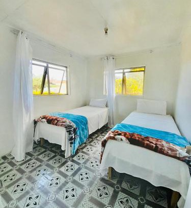 Fua'amotu Casa | Airport Cottage - Private Twin Room