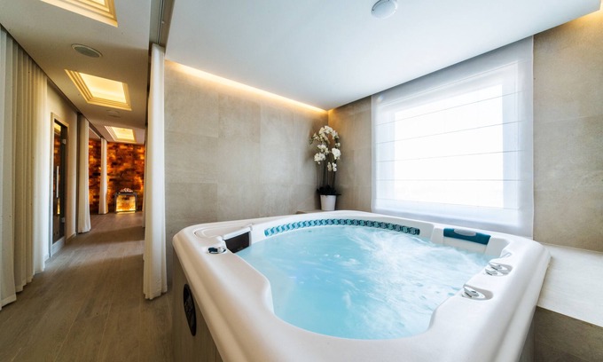 Okecie Hotel | Airport Hotel Okecie