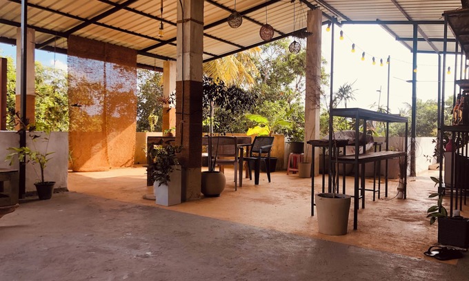 Seeduwa - Katunayake Cama Y Desayuno | Airport Layover B&B