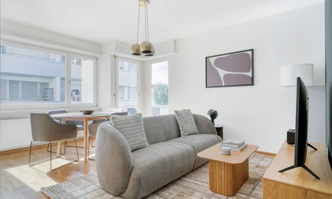 Allschwil Apartamento | Airy Allschwil 3 Room w/ Storage Room, nr Tram & Market, by Blueground