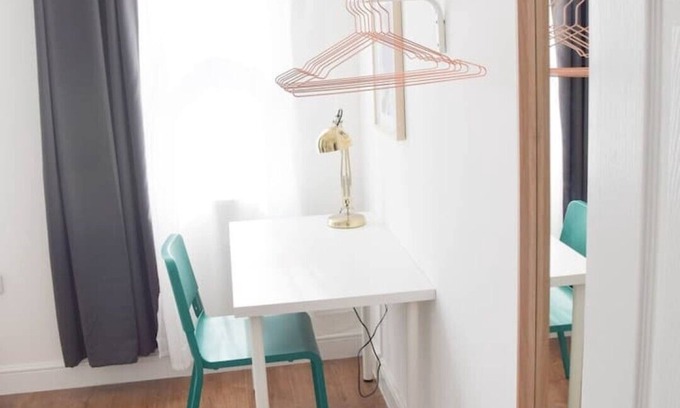 Leicester City Centre Apartamento | AIRY AND BRIGHT MASTER BEDROOM NEAR MERCURE HOTEL