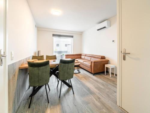 Eikske Apartamento | Airy Apartment in South Limburg, cleaning included