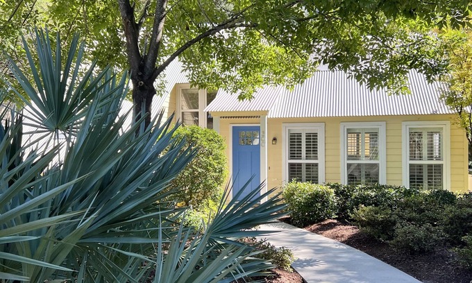 Fairhope Cabaña | Airy & Artsy A Beautiful Stay