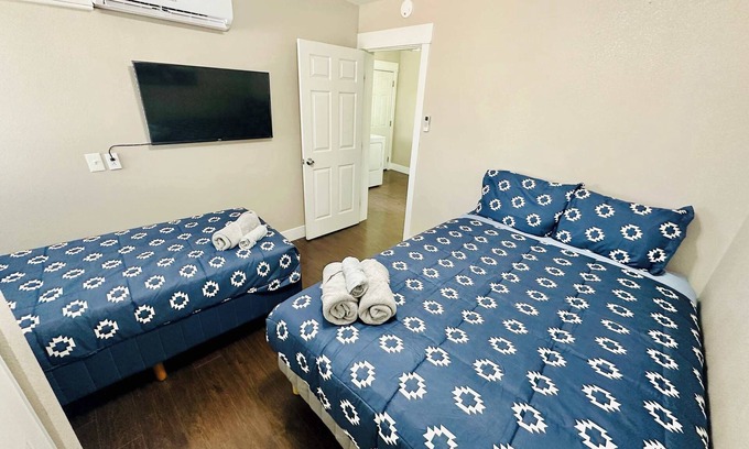 Northeast Reno Casa | Airy Bright Getaway,Sleeps 12