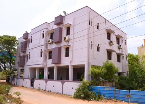 Ambattur Apartamento | Aishwaryam Deshna Service Apartment Ambattur Chennai