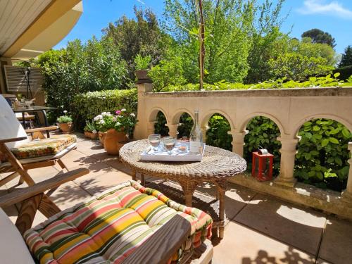 Est Apartamento | Aix centre, 2 room apartment garden, parking