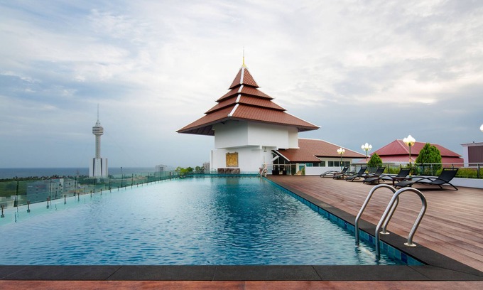 Pratumnak Hill Hotel | Aiyara Grand Hotel