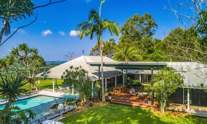 Myocum Villa | Luxico's Aja - swimming pool & ocean views