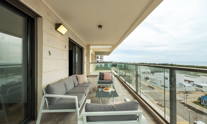 Nahariya Apartamento | Akhziv Seaside Retreat by Sea N' Rent