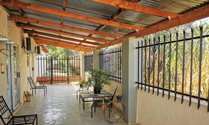 Calvinia Cama Y Desayuno | Akkerdam Bed and Breakfast
