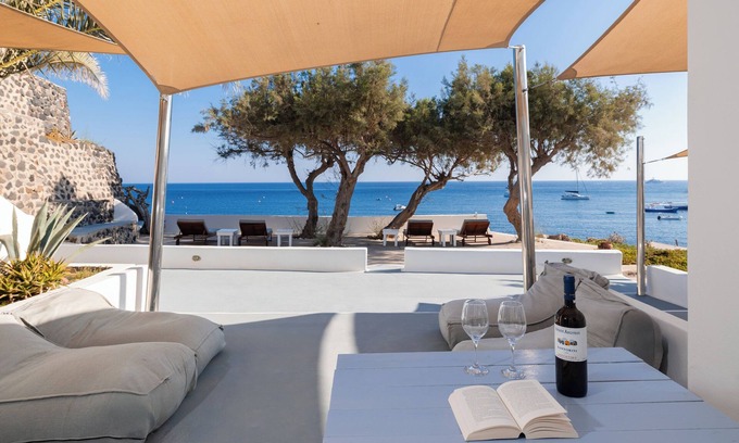 Akrotiri Hotel | Akrotiri Hotel