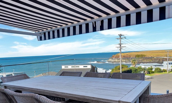 Kiama Heights Casa | AKUNA, Kiama Heights - 4pm Check Out Sundays (except Peak season)!