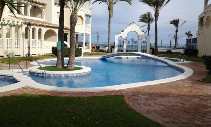 Coveta Fuma Casa | Al Andalus, Playa de Muchavista