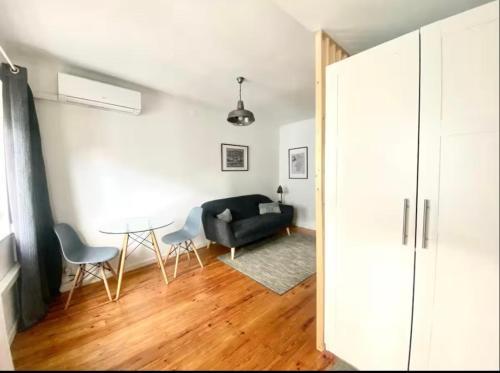Santo Estevao Apartamento | Al- Hamma Suites II - 2nd floor