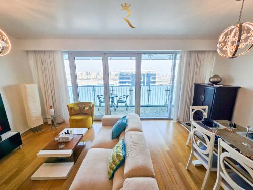 Al Raha Beach Apartamento | Al Raha Serenity - Spacious 2BR Getaway Near Yas Island & Al Raha Beach
