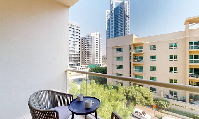 The Greens Apartamento | Al Samar 3 - Chic Upgraded Studio in The Greens
