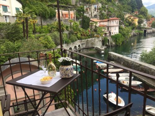 Cannero Riviera Casa | Al vecchio porto casa a Cannero