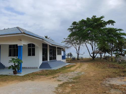 Kota Bharu Casa | ALA Beach Lodge - Ketapang Homestay