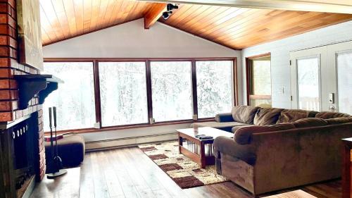 Fishhook Casa | Alaska Getaway