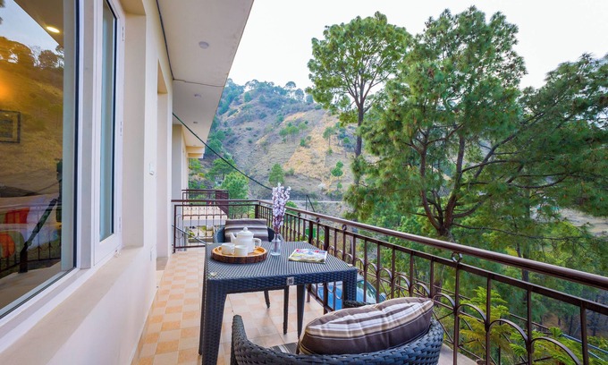 Kasauli Apartamento | Alaya Stays Captains Nest 3 BHK Retreat With Garden & Scenic Views