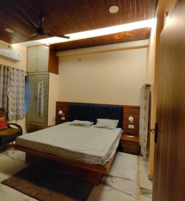 Varanasi Nagar Nigam Casa | Alayam ఆలయం Near Assi Ghat
