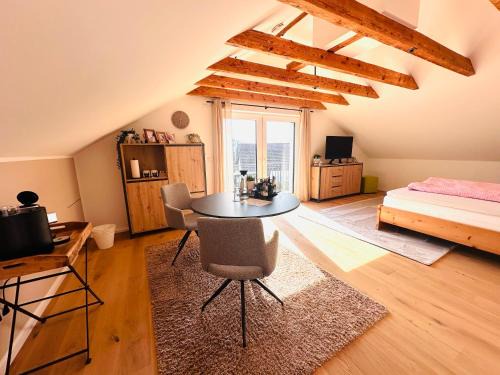 Frommern Apartamento | Alb Appartement - gemütliche Wohnung mit Balkon