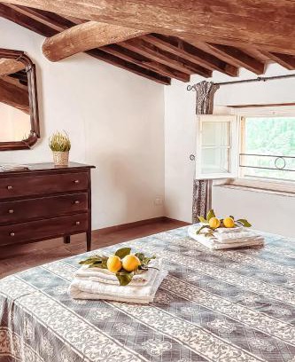 Piano di Conca Apartamento | Alba - Villa Cenami - grande PISCINA con vista